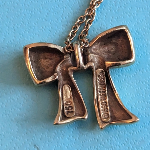 Tiffany and Co 18k now necklace - Picture 3 of 7